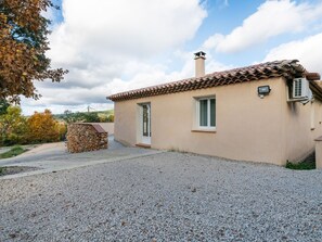 Exterior - Spacious Villa in Tavernes With Private Pool (Tavernes)