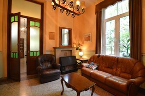 House | Living room | Fireplace