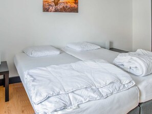 Talo | 3 makuuhuonetta, yksilöllisesti kalustettu, vuodevaatteet