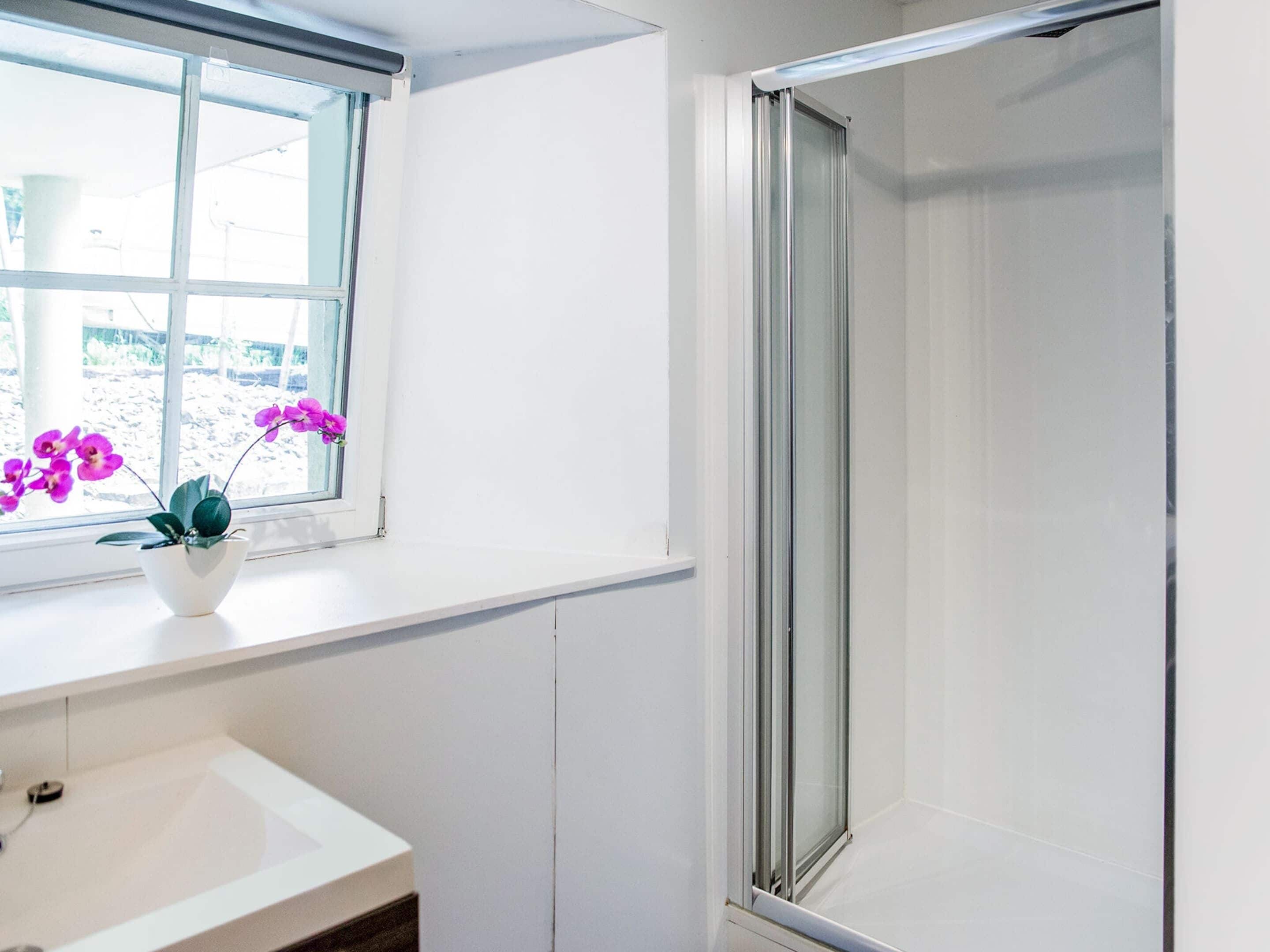 House | Bathroom