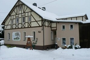Exterior - Modern Apartment Inpohla Saxony Near Ski Area (Schwarzenberg/Erzgeb.)