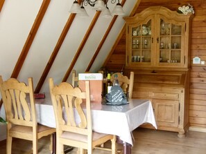 House | Dining