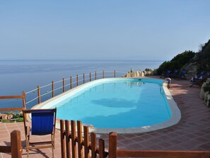 Unclassified image, 2 of 23, button - Astounding Villa in Costa Paradiso Italy With Swimming Pool (Trinità d'Agultu e Vignola)
