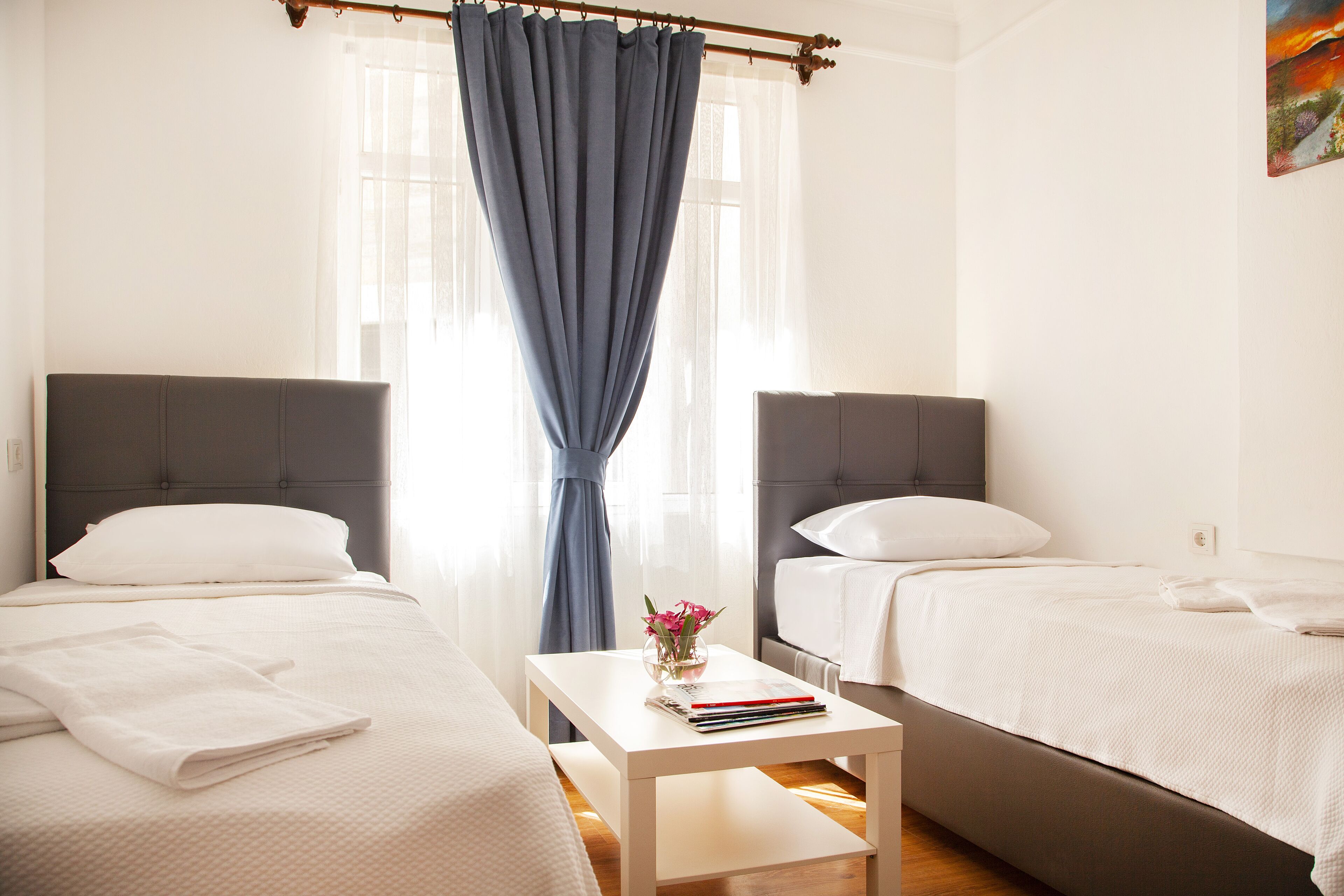 deluxe triple room | minibar, in-room safe, iron/ironing board, free wifi
