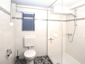 Apartment | Bathroom