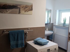 Apartment | Badezimmer