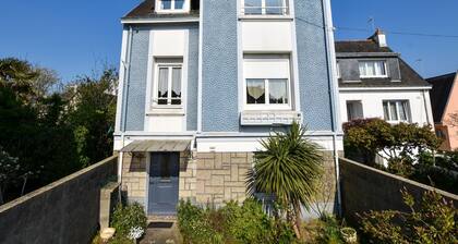 Lovely Apartment in Locmiquélic With Garden Near Beach