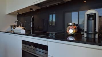 Villa | Private kitchen | Dishwasher