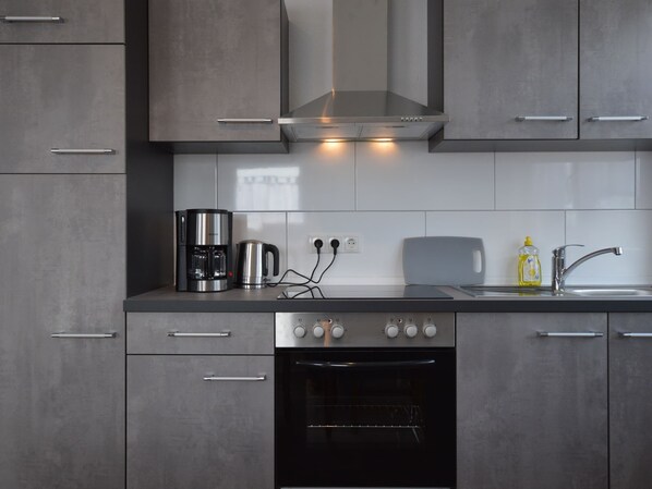 Apartment | Private kitchen - Cozy Apartment in Rees With Wifi (Rees)
