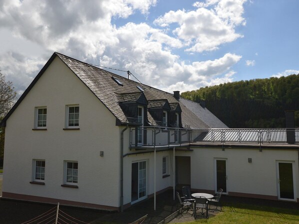 Exterior - Comfy Apartment in Zendscheid near Forest (Zendscheid)