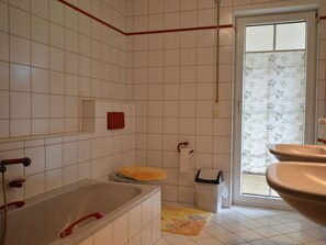 Apartment | Bathroom - Comfy Apartment in Zendscheid near Forest (Zendscheid)