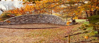 Cottage With Bubble Bath