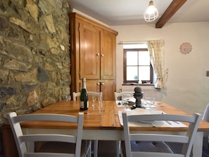 Cottage | Dining