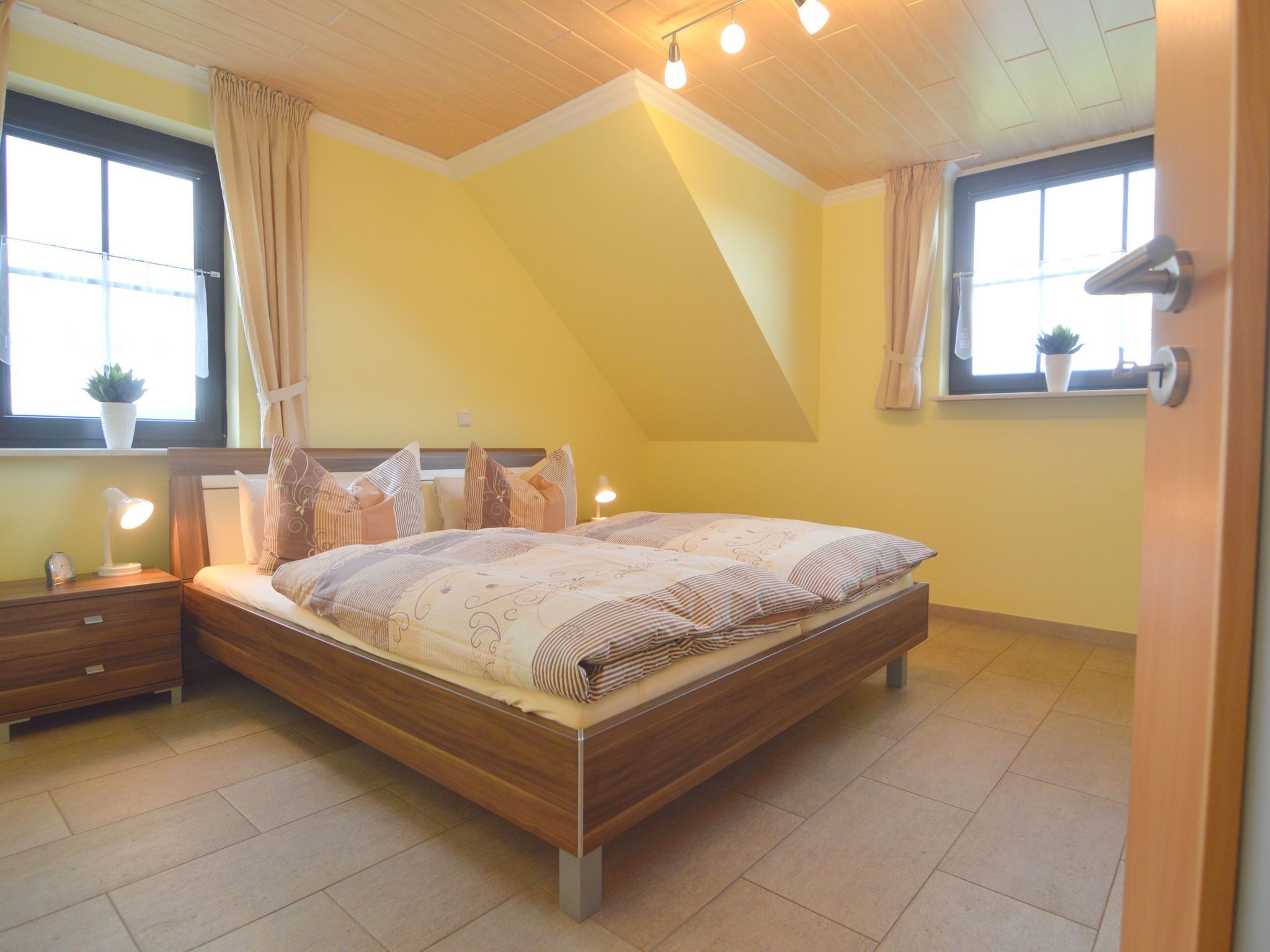 2 bedrooms, individually furnished, cots/infant beds