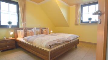 2 bedrooms, individually furnished, cots/infant beds