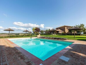 House | Pool | Outdoor pool - Farmhouse in Buonconvento (Buonconvento)