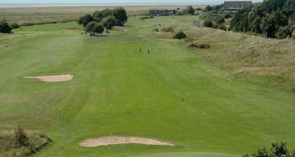 Cozy Apartment in Wilsecker near Forest