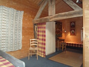 Cottage | 4 bedrooms, individually furnished, bed sheets - Very Authentic Ardennes House (Paliseul)