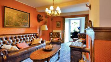 Cottage | Living room