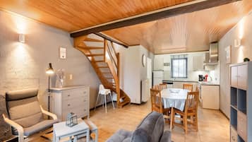 Cottage | Dining