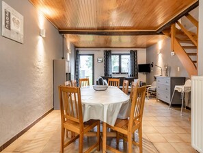 Cottage | Dining