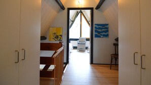 3 chambres, ameublement personnalisé, draps fournis