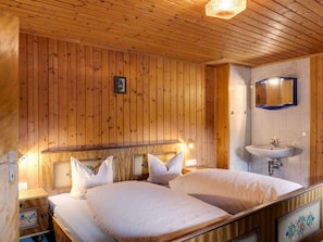 4 bedrooms, individually furnished - Peaceful Apartment in Rauris near Ski Area Zell am See (Rauris)