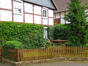 Apartment | Garden - Small Apartment in Hesse With Terrace and Garden (Frielendorf)