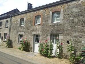 House | Exterior - Vintage Holiday Home in Durbuy With Terrace, Garden, Parking (Durbuy)