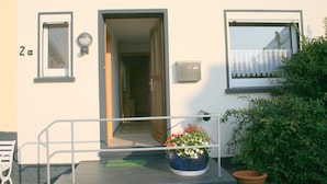 Unclassified image, 4 of 26, button - Atmospheric House in the Centre of Daun, but Still in a Quiet Location and With Parking (Daun)