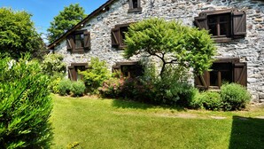 Unclassified image, 3 of 37, button - Picturesque Holiday Home in Petites Tailles With Garden (Vielsalm)