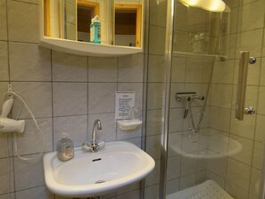 Apartment | Badezimmer
