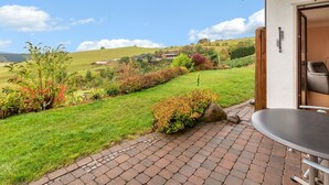 Balcony - Modern Apartment in Ddinghausen Near Ski Slopes and Forest (Medebach)