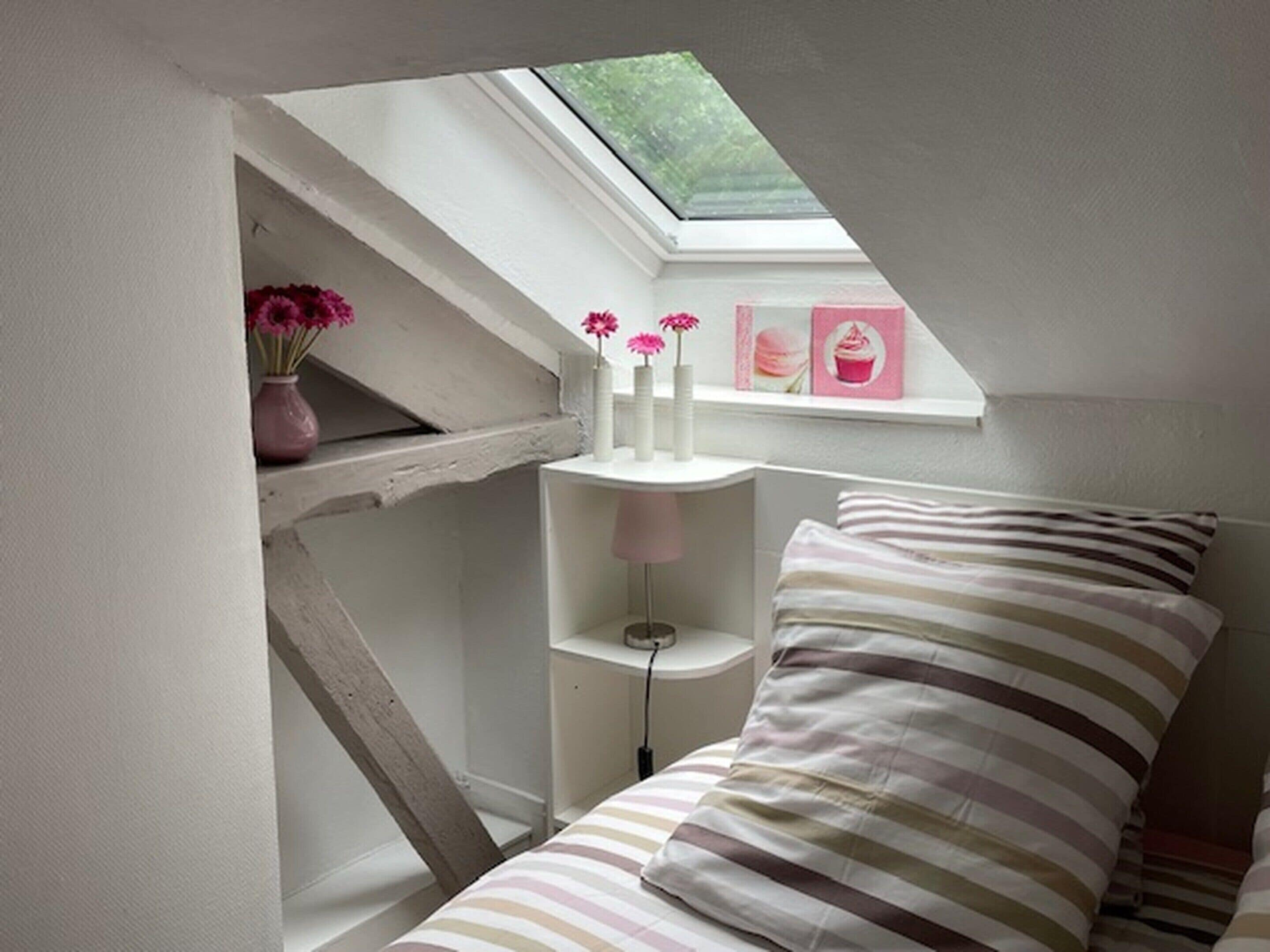 1 bedroom, individually furnished, bed sheets
