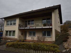 Exterior - Luxurious Apartment in Balesfeld Eifel Near Town Center (Balesfeld)