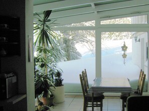 Fridge, microwave, dishwasher - Enchanting Apartment in Rickenbach With Terrace (Rickenbach)