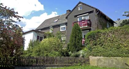 1st Floor Apartment Near Willingen