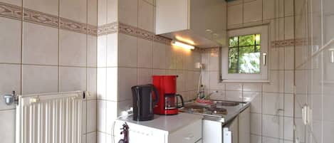 Bungalow | Private kitchen | Highchair