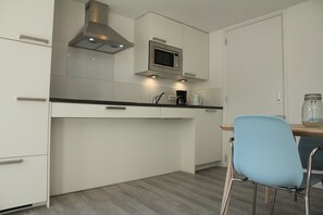 Private kitchen - Stunning Apartment in Schoorl, North Holland, you can Bike to the Beach (Schoorl)