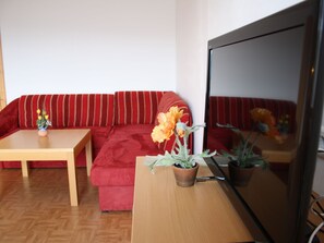 House | Living room - Beautiful Holiday Home in Wagrain With Garden (Wagrain)