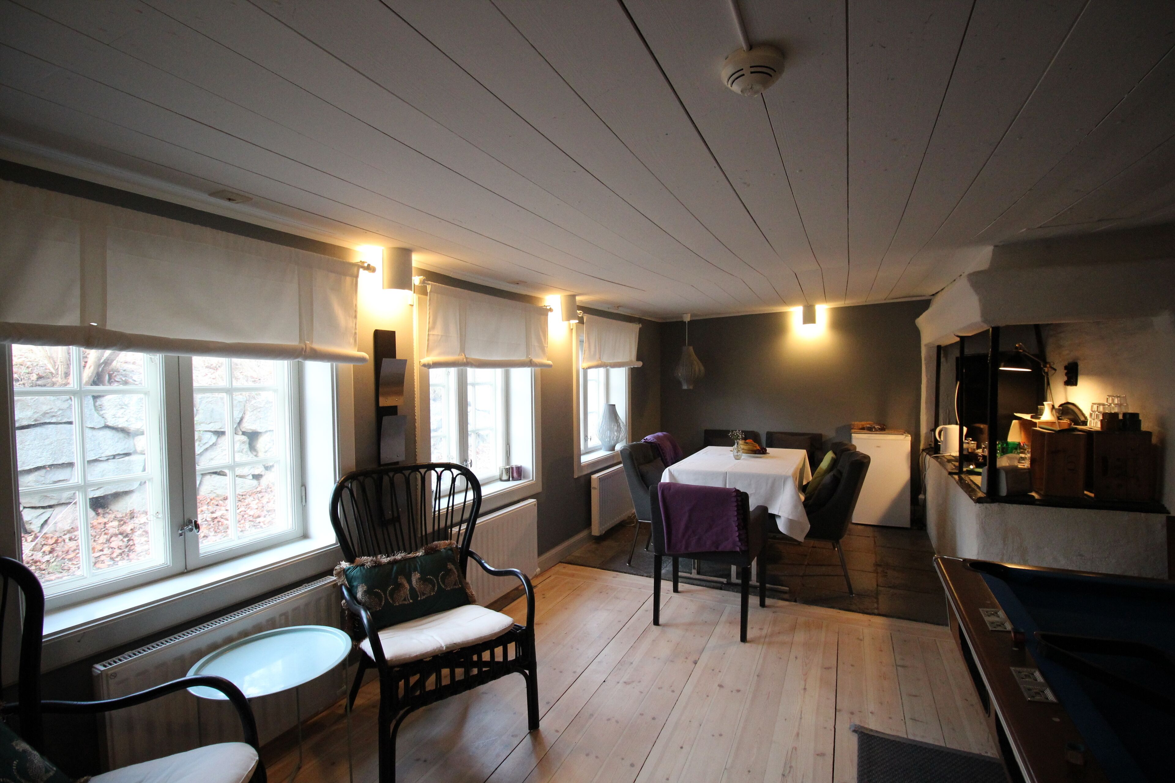 daily buffet breakfast (sek 150 per person)