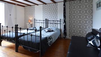 Villa | 6 bedrooms, individually furnished