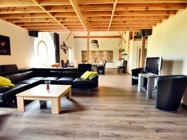 别墅 | 起居区 | DVD 播放器