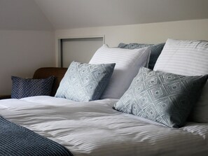 2 bedrooms, individually furnished, iron/ironing board, bed sheets