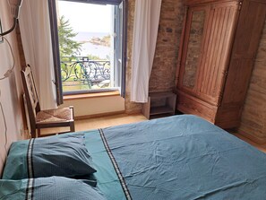 Apartment | 4 bedrooms - Ancienne Gendarmerie With Sea Views (Clohars-Carnoët)