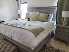 Maison, plusieurs lits, piscine privée, vue piscine | 4 chambres, Internet gratuit par câble