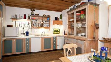 House | Private kitchen | Highchair