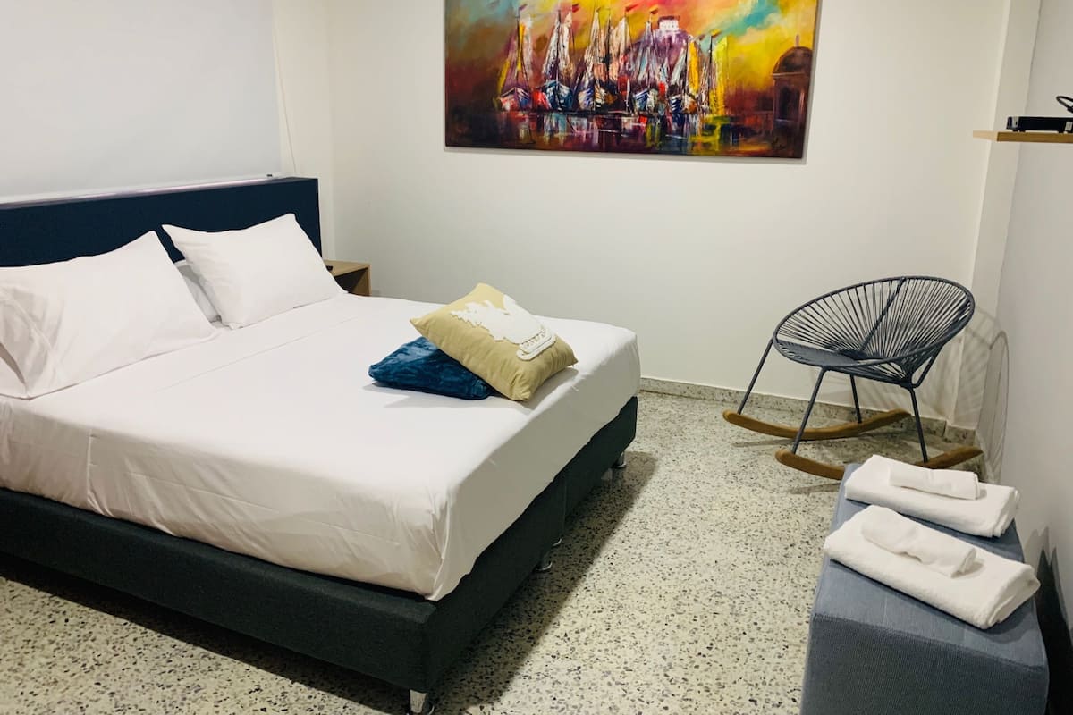 Tabla de planchar con plancha y wifi gratis