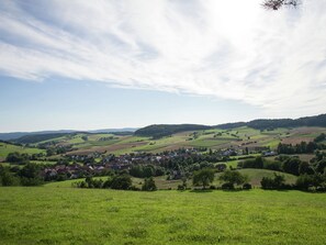 Exterior - Apartment in the Municipality Mittleres Fuldatal With Balcony and a Great View (Alheim)