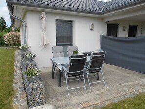 Dining - Spacious Apartment with Garden near Sea in Kröpelin (Kroepelin)